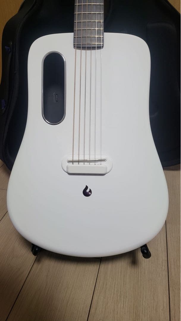 LAVA ME 2 アコースティックホワイトギター