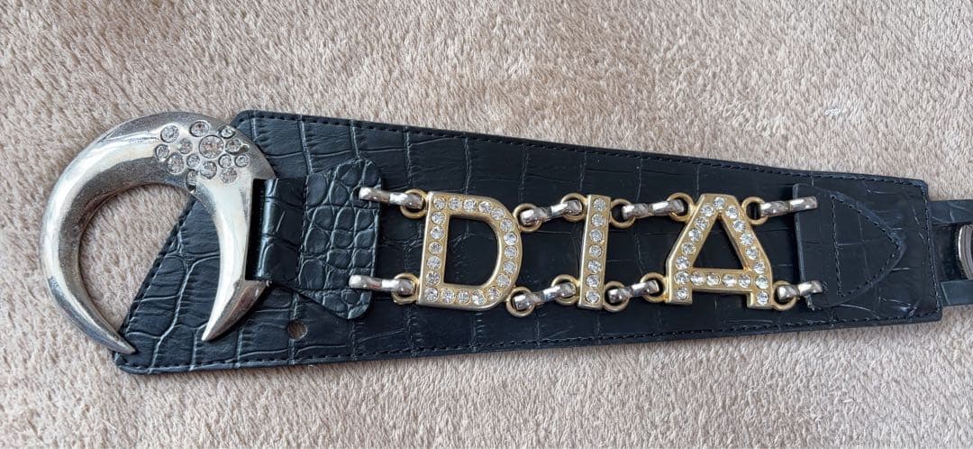 d.i.a. ムーンロゴベルト