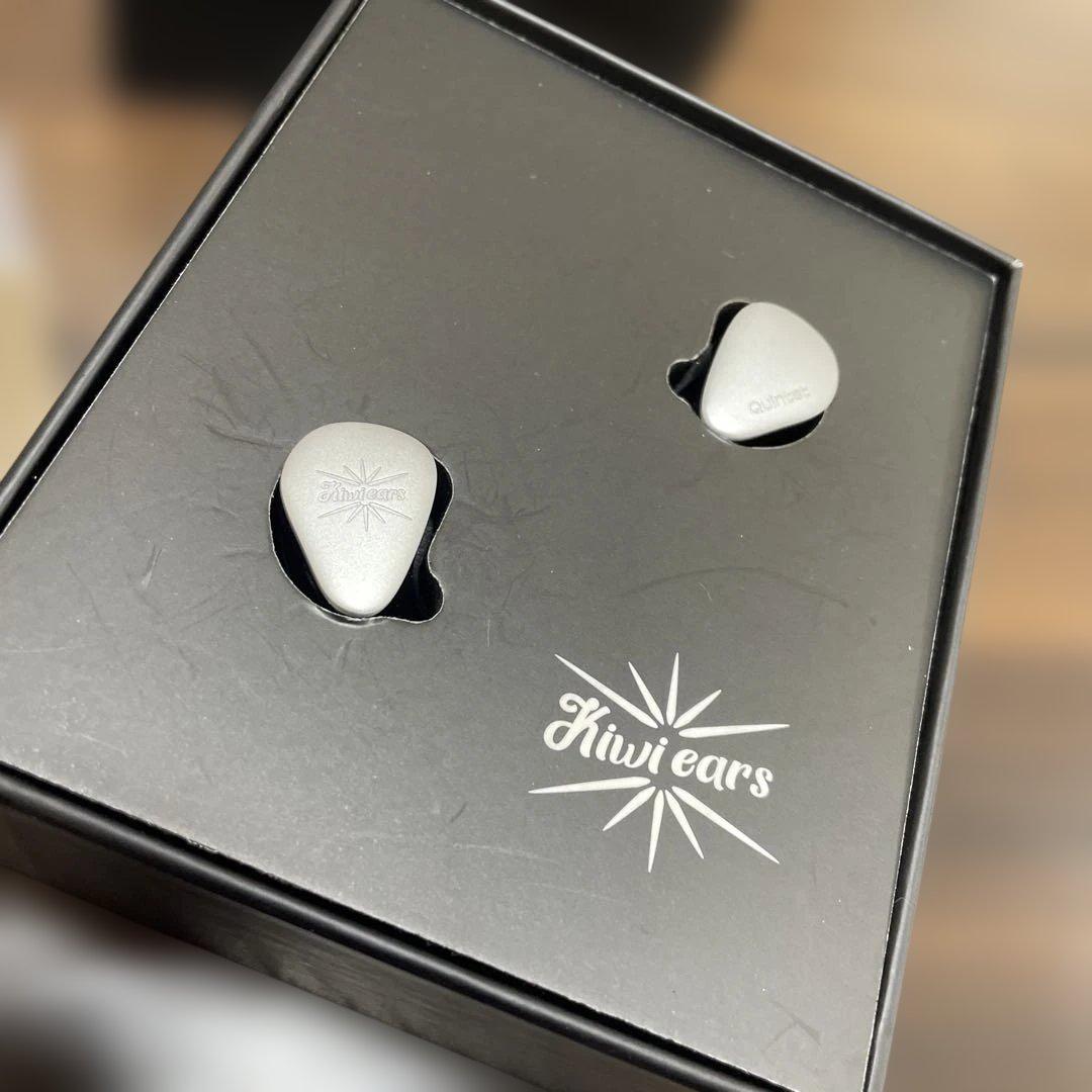 Kiwi ears quintet　有線イヤホン3.5mm