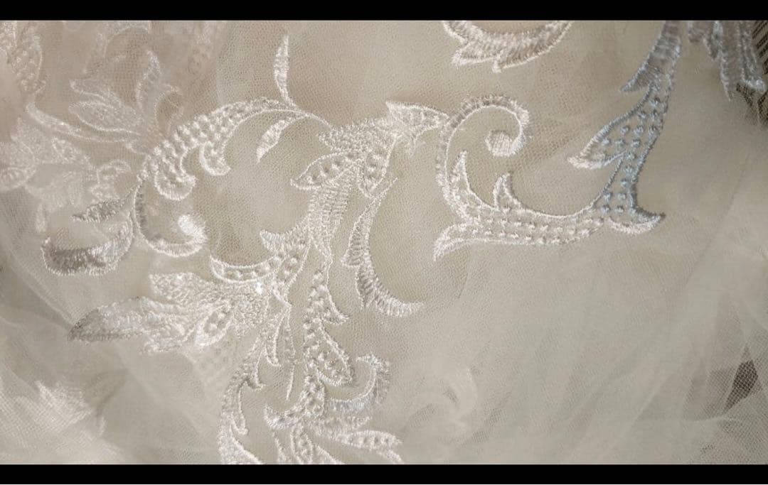 インポートウェディングベールDemetrios 約3mロングトレーン　匿名送込