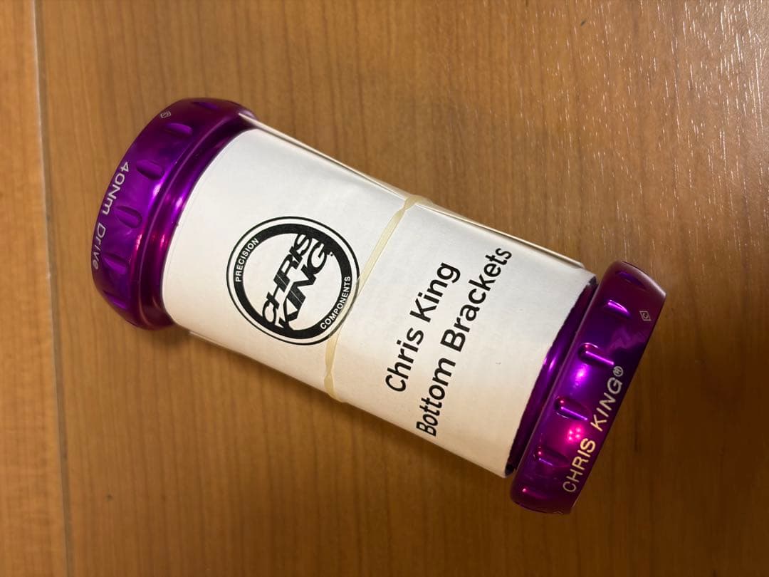 Chris KING THREADFIT™ 24 ボトムブラケット