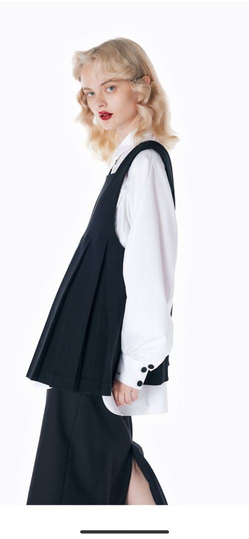 トップス ENFOLD PLEATS TWO-WAY VEST