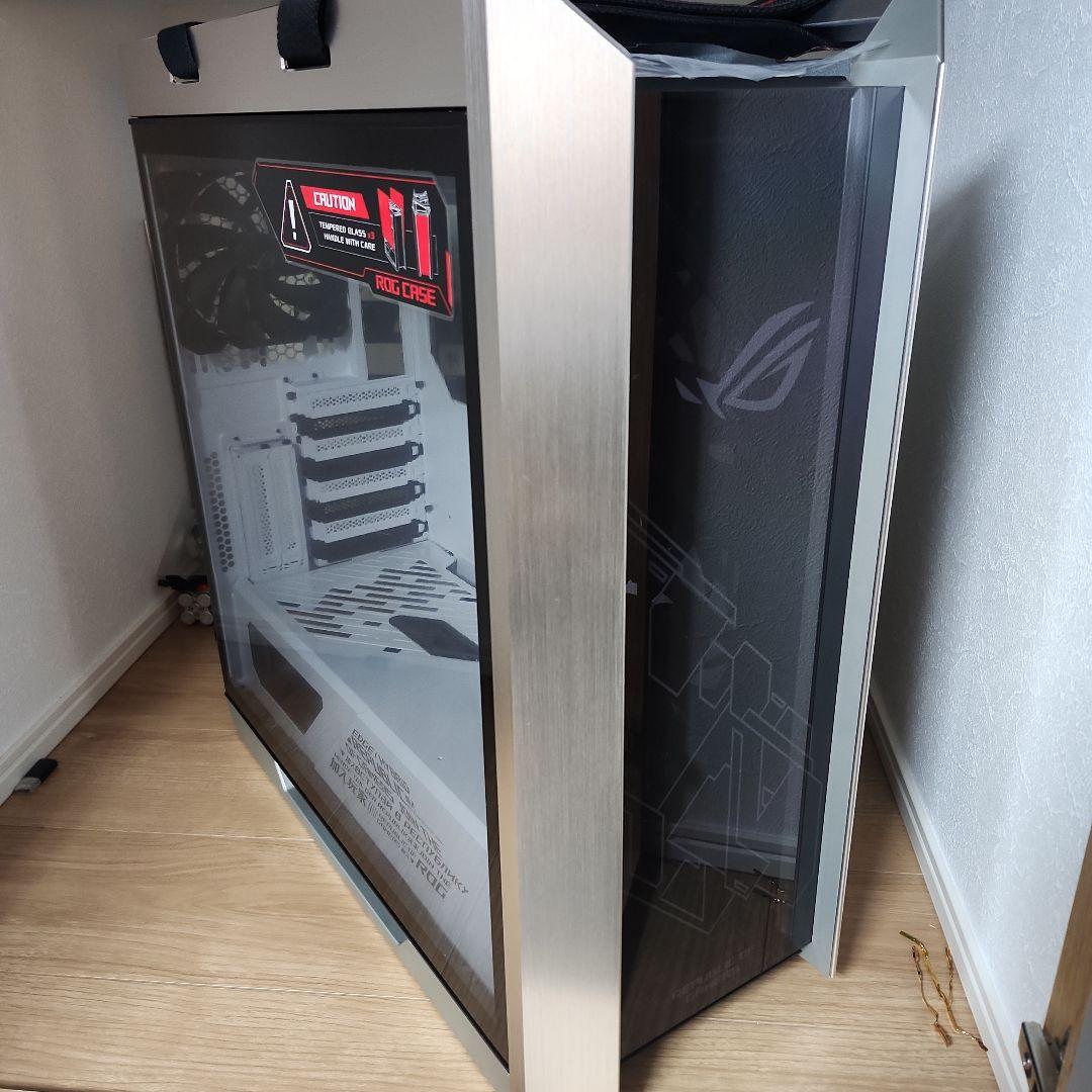 PCケース(自作PC用) ASUS ROG Strix Helios White