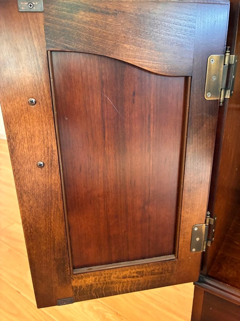 週末限定SALE⭐︎カリモク　コロニアルキャビネット