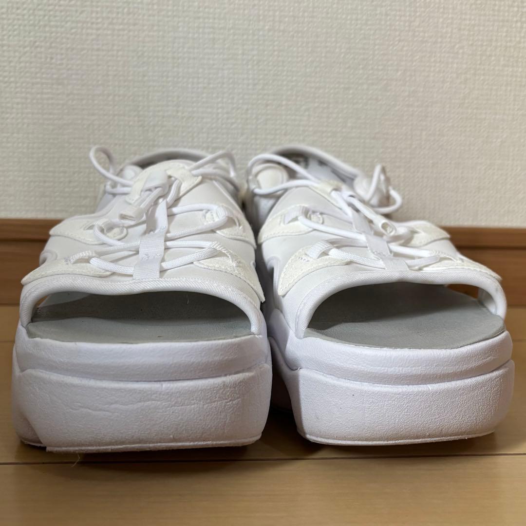 ナイキ NIKE エアマックスココ サンダル ホワイト