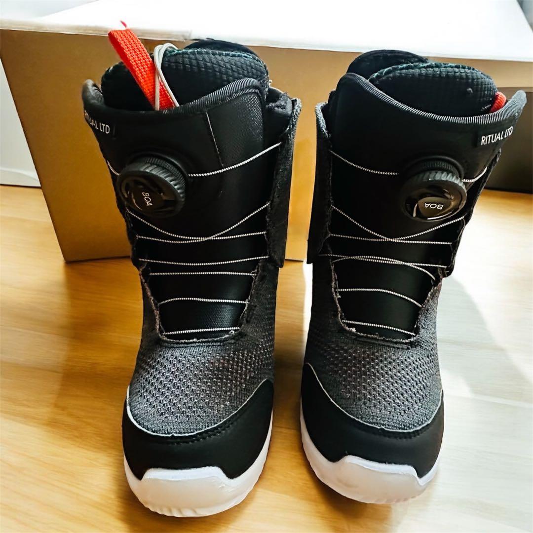 【美品】レディース BURTON RITUAL LTD スノーボードブーツ