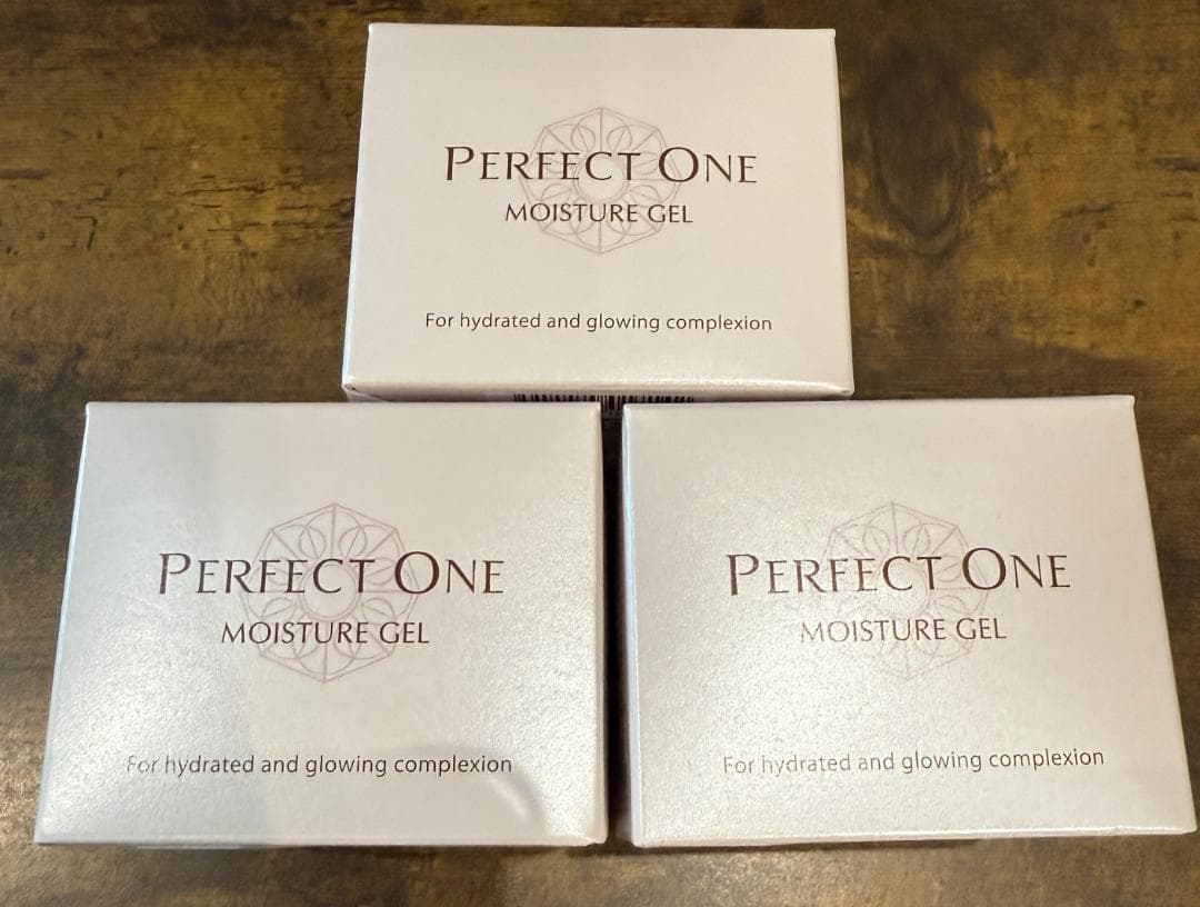 新日本製薬製薬　パーフェクトワン　モイスチャージェル3個セット　新品未使用