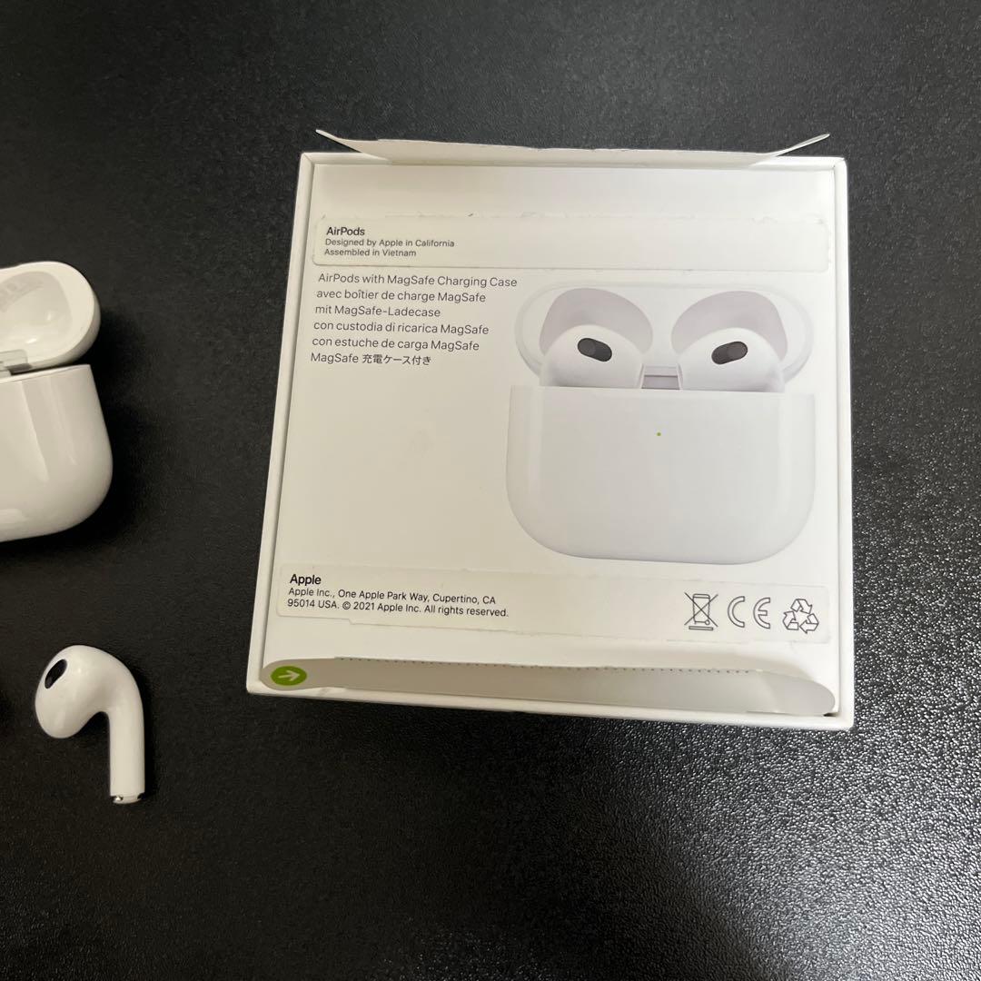 AirPods（第3世代） MagSafe充電ケース付き