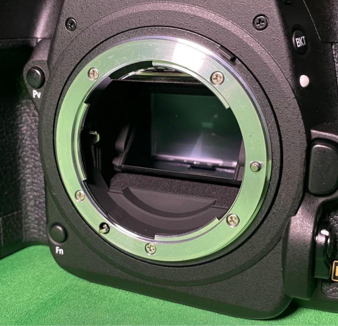 超美品 Nikon D780 ボディ ショット数4000枚程度/付属品完備