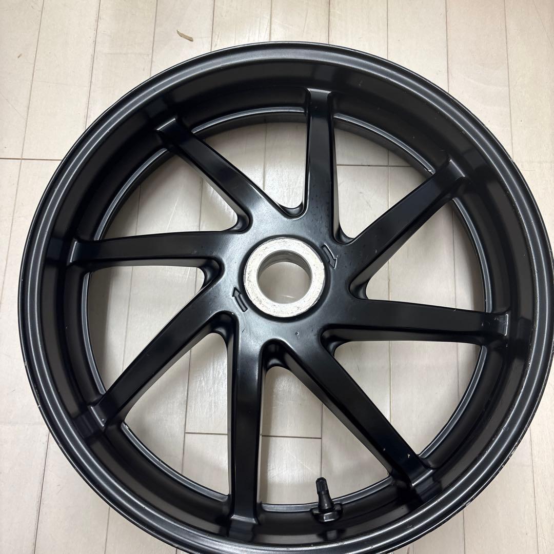 NSR250 mc28 リアホイール　今だけ送料込み