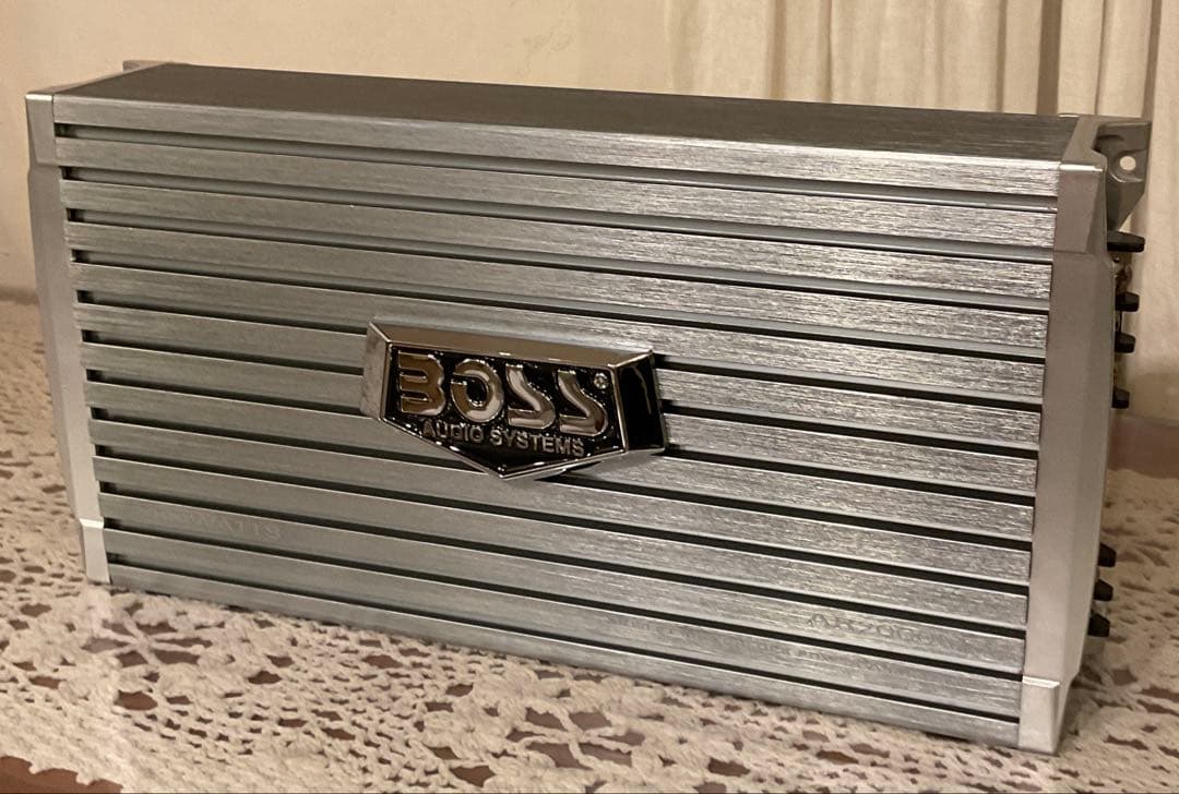 カーオーディオ BOSS AUDIO AR2000M