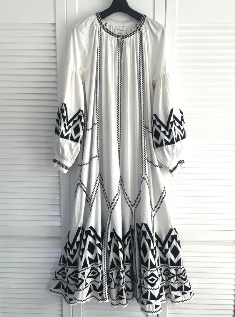 24A/W 完売 Whim Gazette エンブロイダリーワンピース