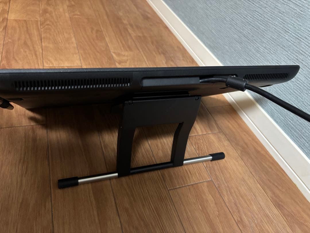 【ほぼ新品】新年セールWacom 大型ディスプレイフィルムペンタブレット