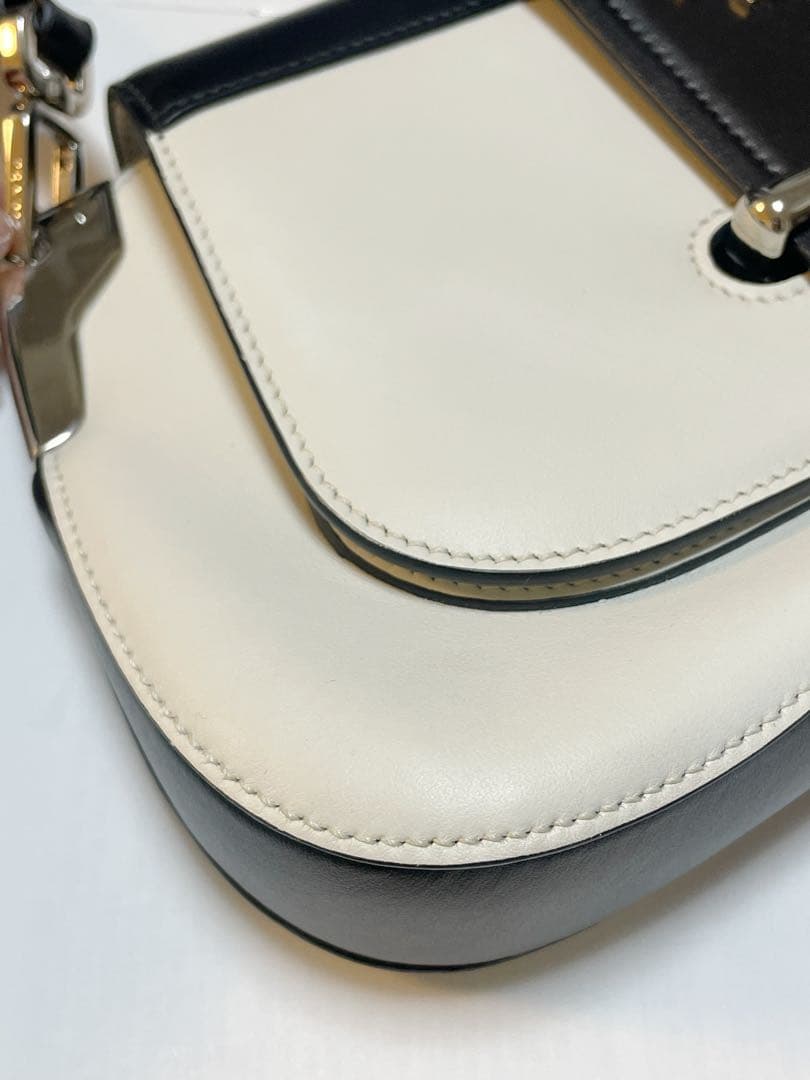 【希少】PRADA プラダ レザーバッグ ホワイト ブラック バイカラー