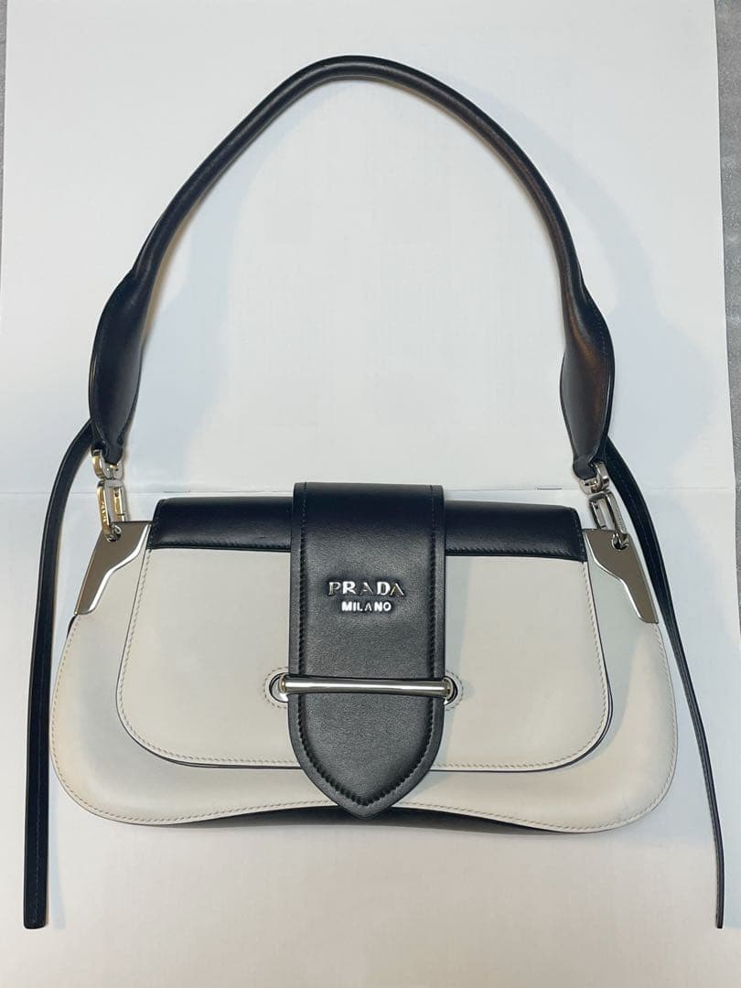 【希少】PRADA プラダ レザーバッグ ホワイト ブラック バイカラー
