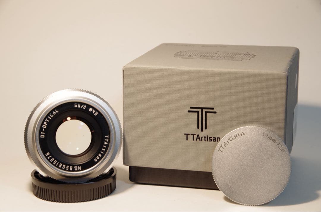 TTArtisan 50mm f/2 MFTレンズ