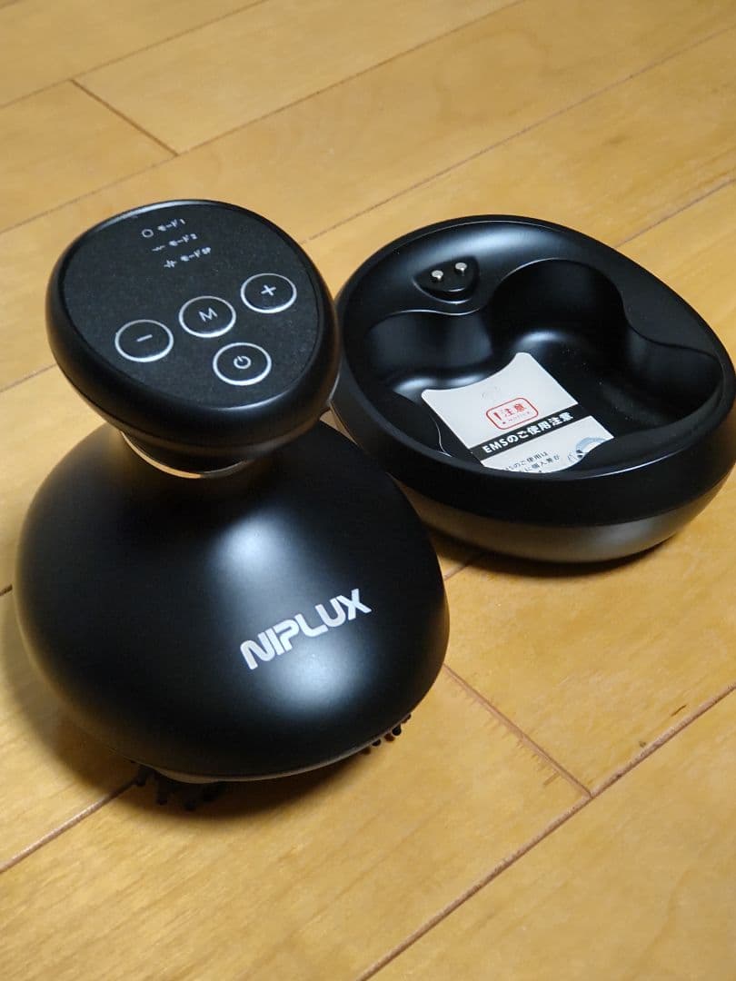 【美品】NIPLUX　EMS ヘッドスパ プレミアム