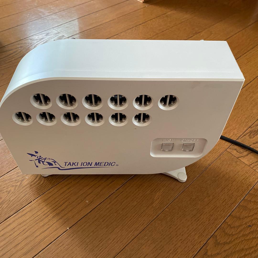 こぐまちゃん専用滝イオンMEDIC イオン発生器