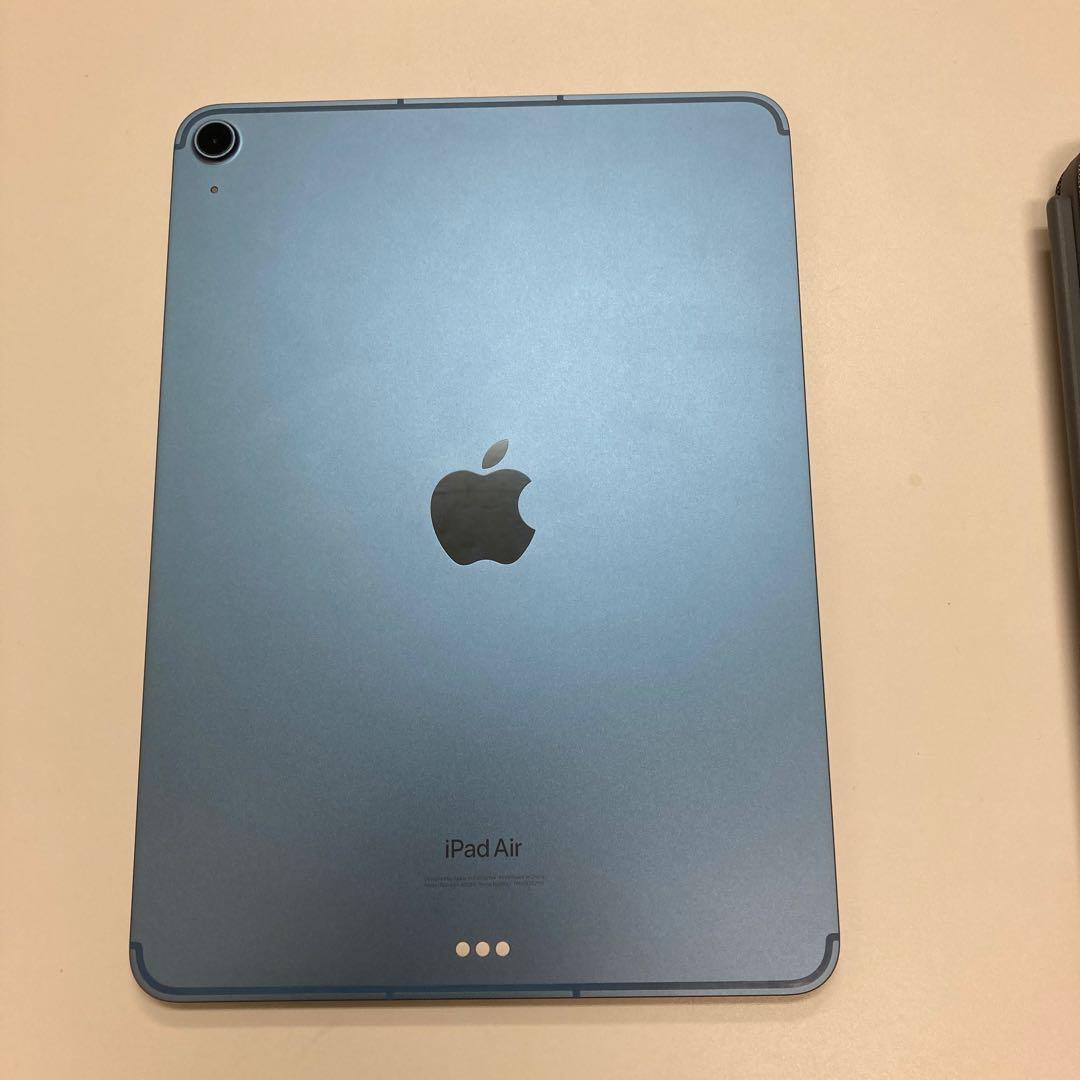 iPad Air 第五世代64GB Logicool combo touch付き