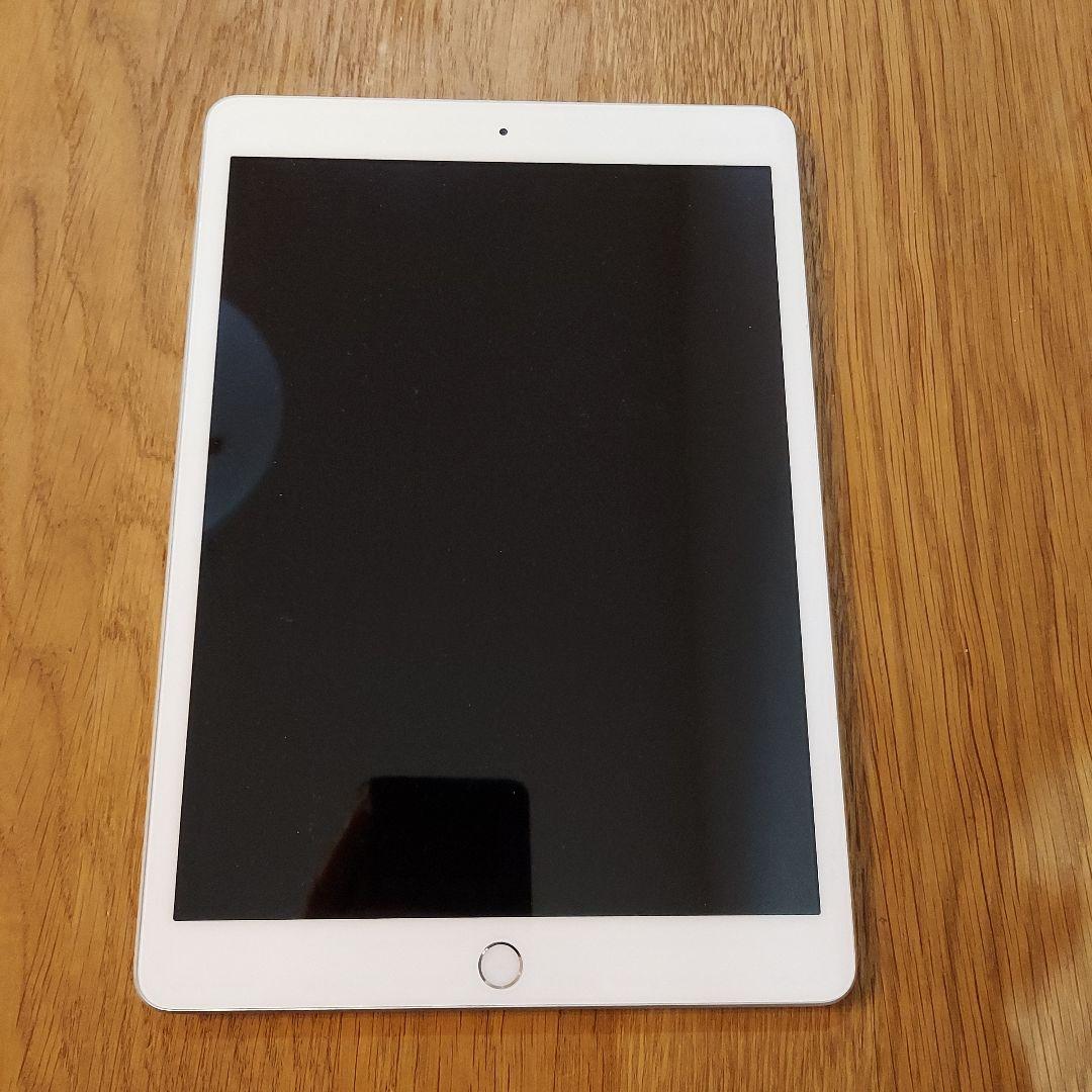 iPad(第8世代)128G　ApplePencil　SmartKeyboard
