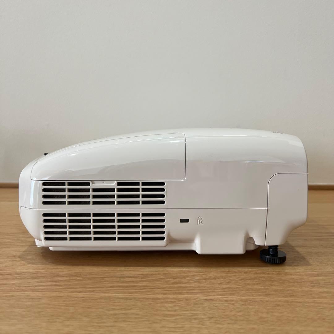 おガツンと値下げ！EPSON プロジェクター EH-TW5200