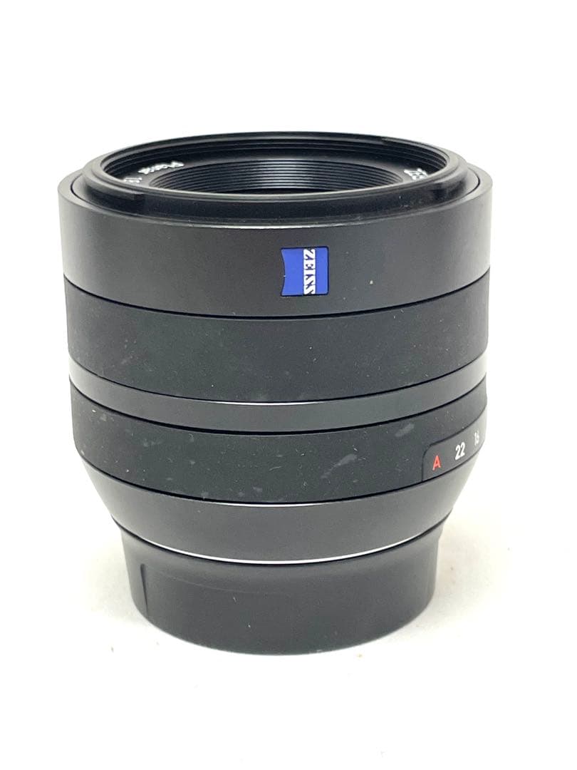 Carl Zeiss Touit Planar 32mm F1.8 Xマウント