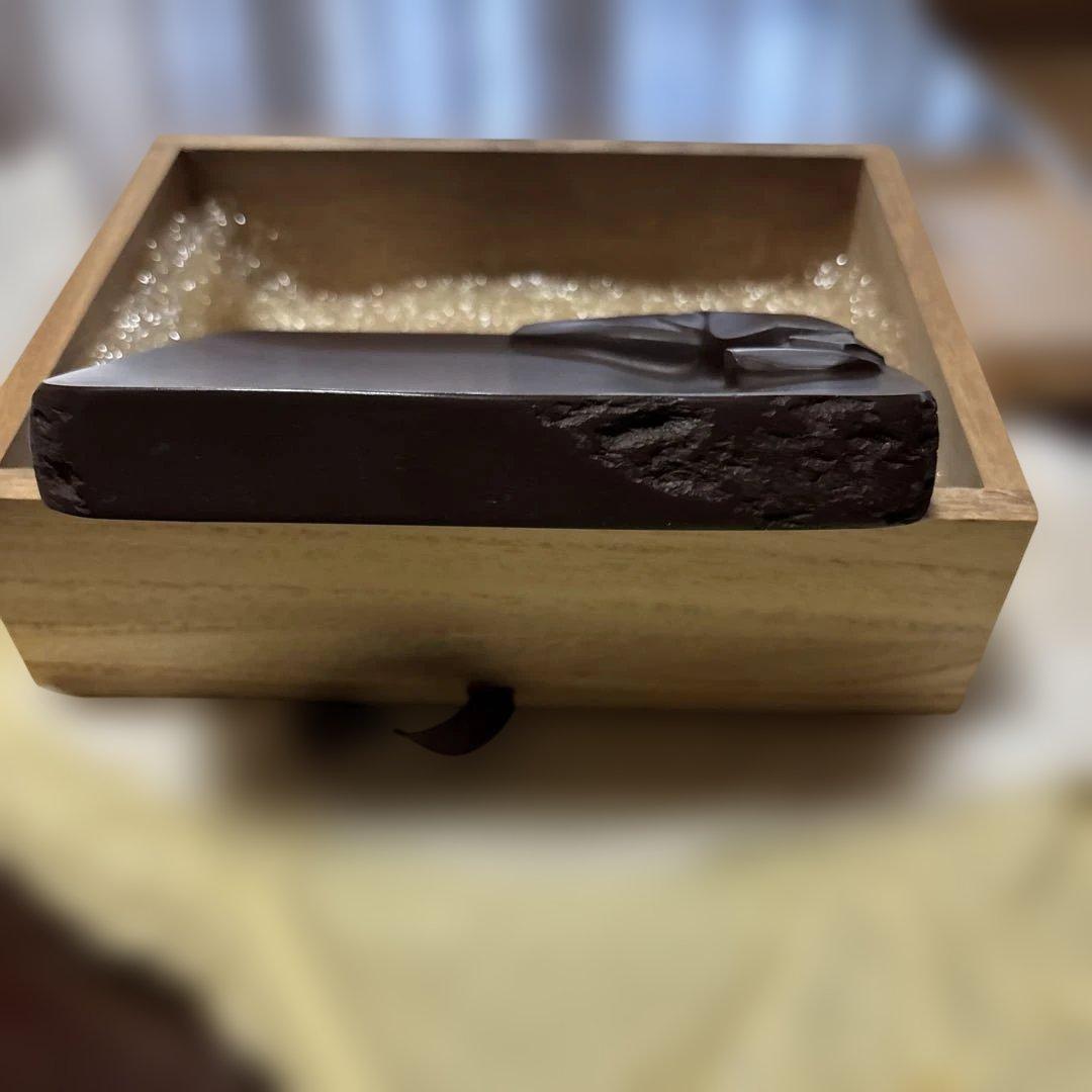 赤間硯　名工　堀尾卓司　[新品美品　共桐箱　希少彫刻硯