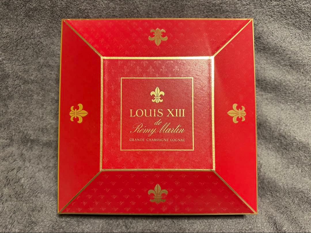 クリスタルバカラ　レミーマルタン　ルイ13世　空き瓶、箱付き