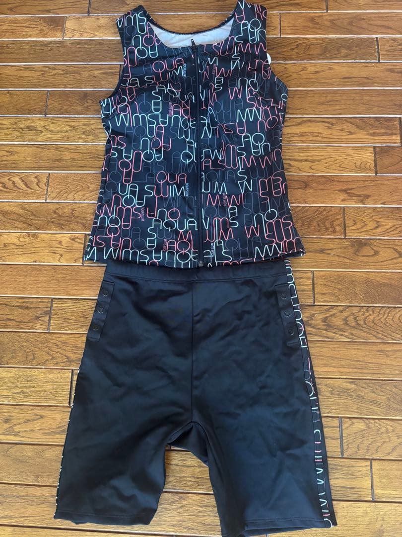 スポーツ用水着 タンクトップとショートパンツセット