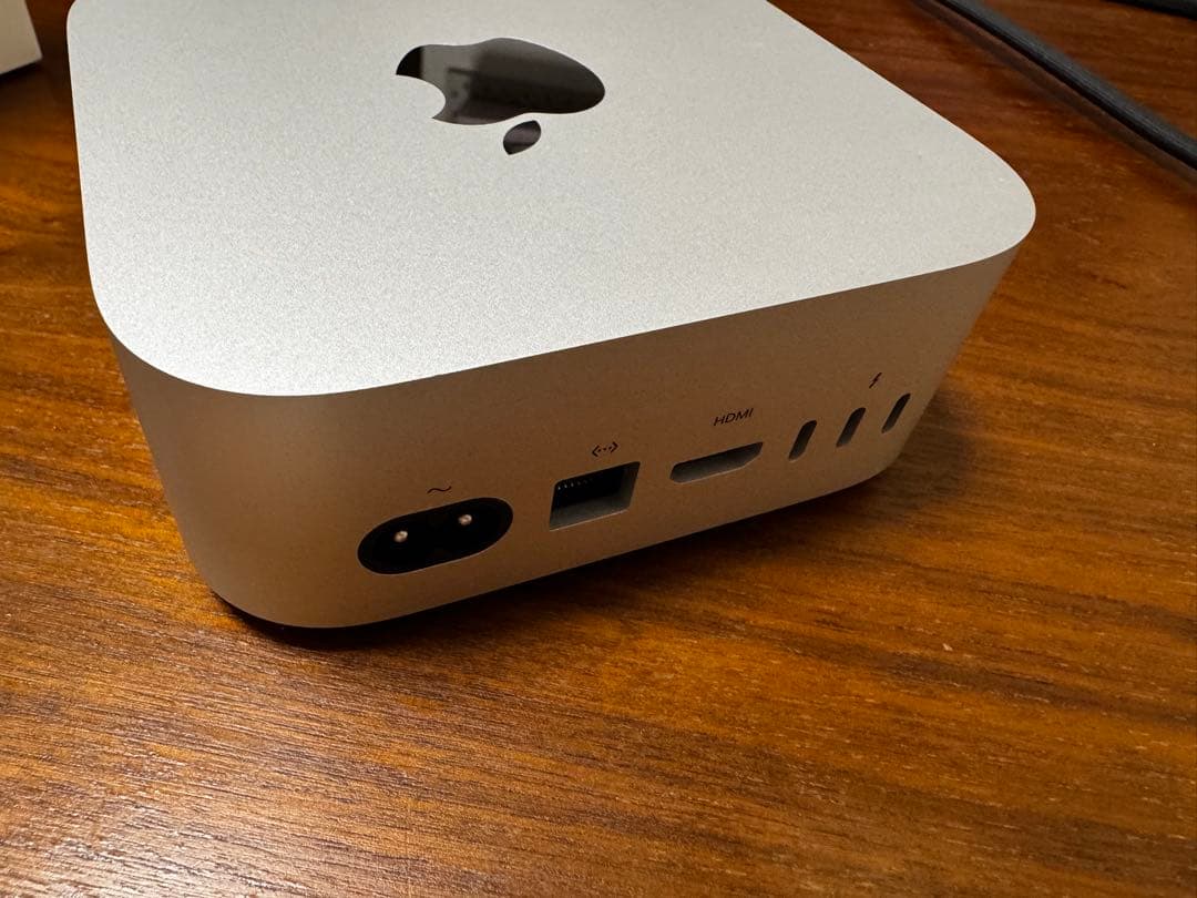 【Apple】M4 Mac mini 512GB SSD 24GBメモリ
