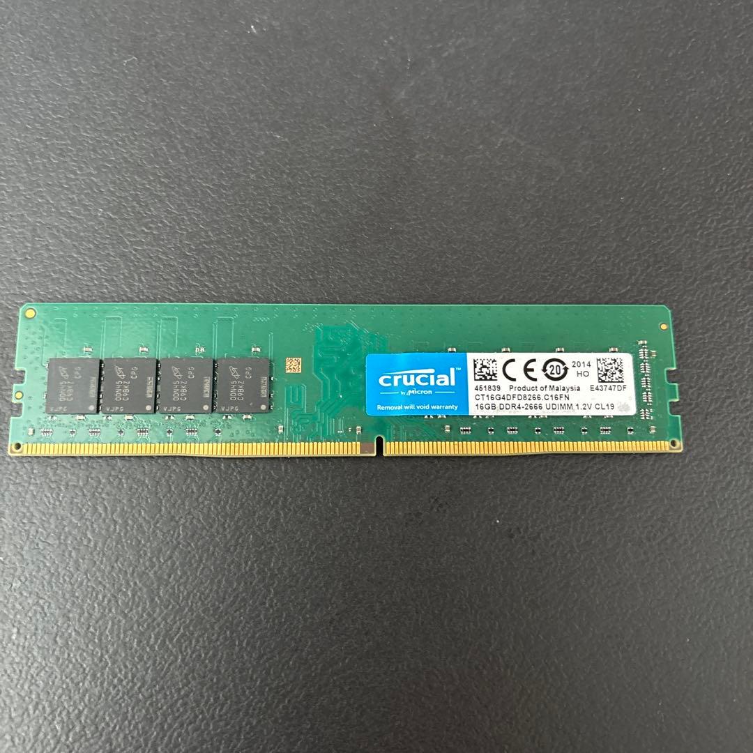 16GB crucial DDR4メモリ