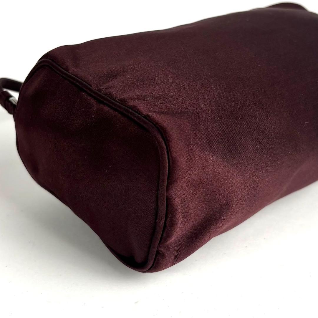 未使用に近い PRADA プラダ サテン アクセサリーポーチ ハンドバッグ