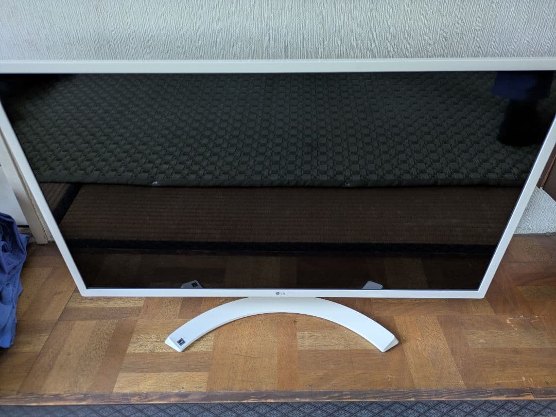 LG ディスプレイ モニター本体 32MP58HQ-W ホワイト 綺麗