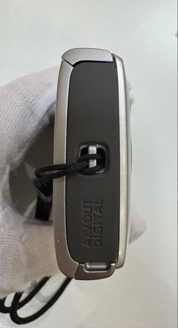 【外観美品】キャノン Canon IXY 200 デジカメ シルバー