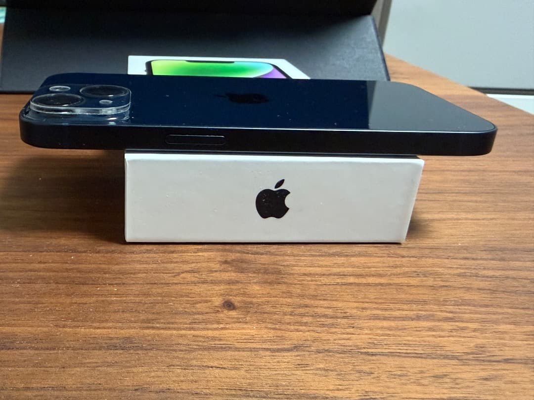 iPhone 14 128GB SIMフリーモデル