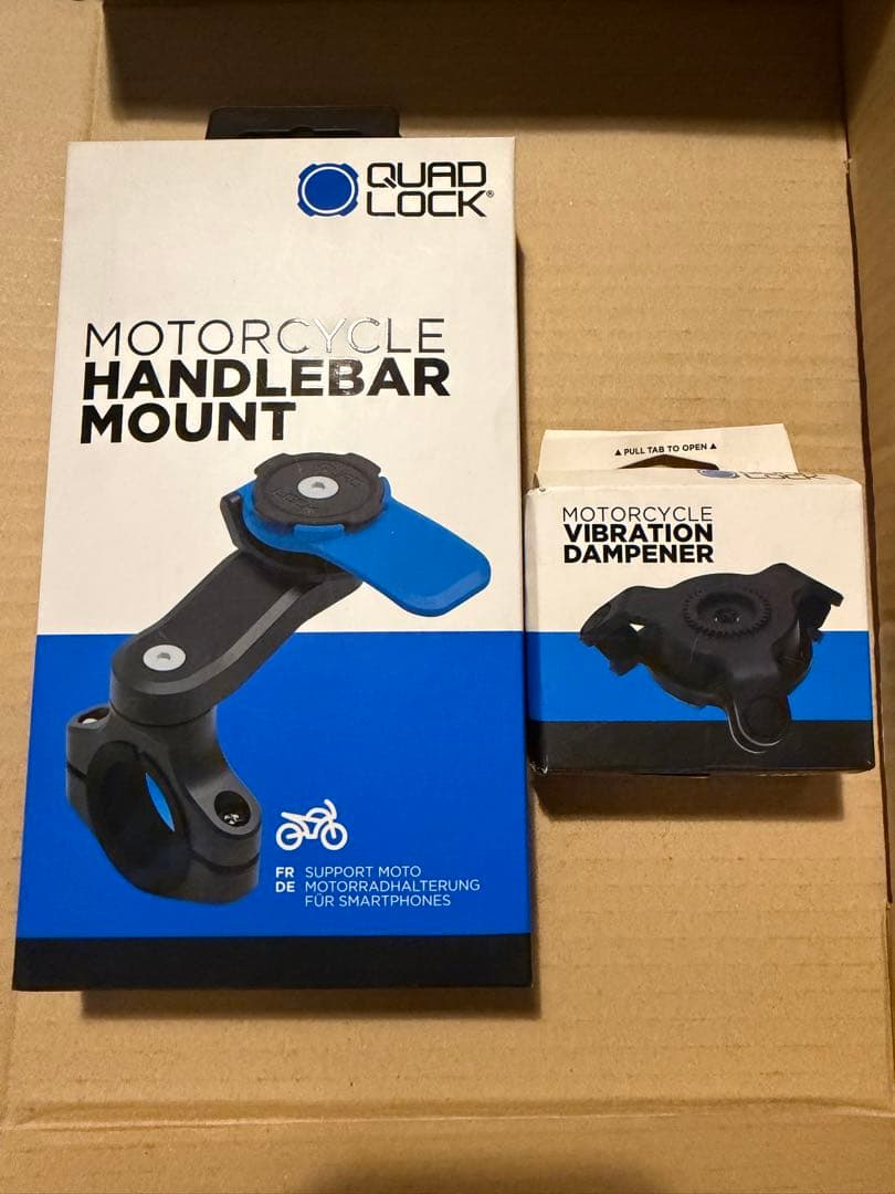 クアッドロック バイブレーショウダンバー&ハンドルバーマウントセット　美品