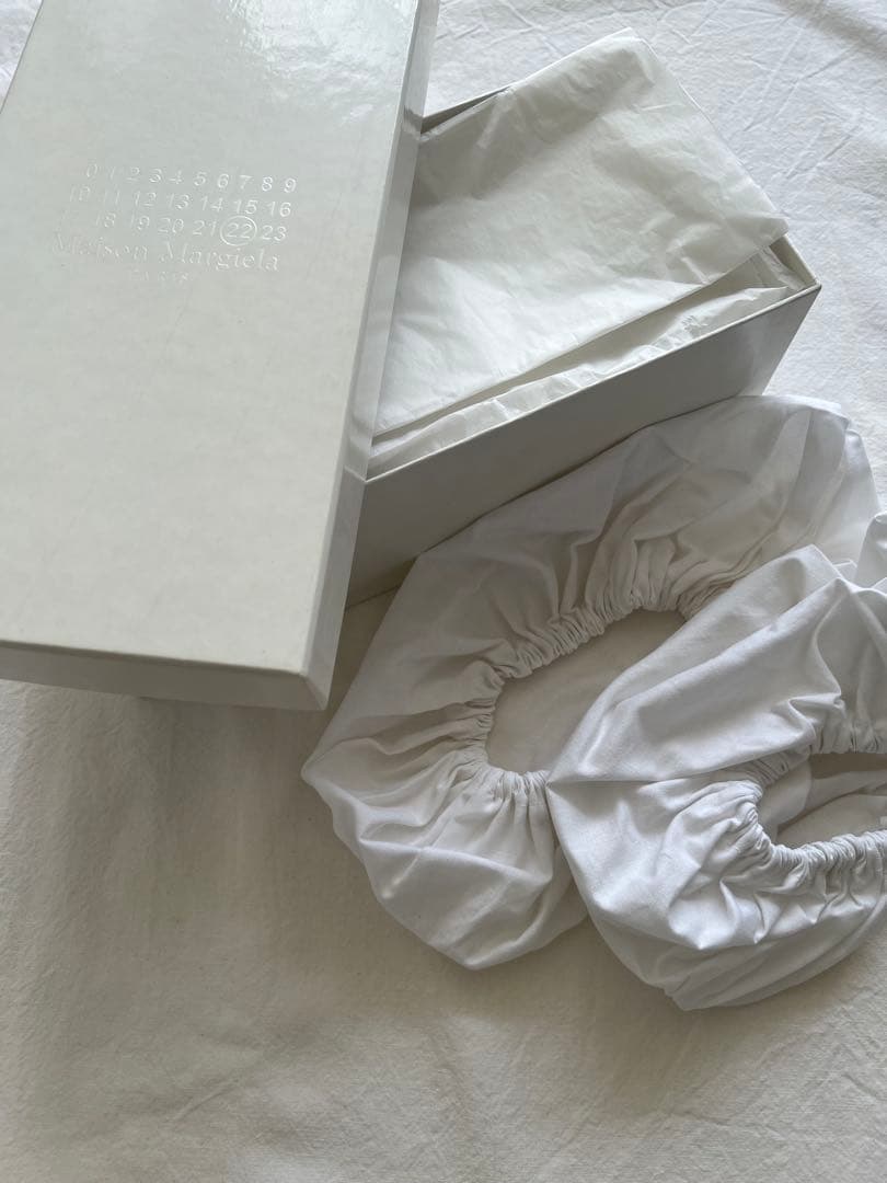 メゾンマルジェラ　タビバレエ　ベージュ