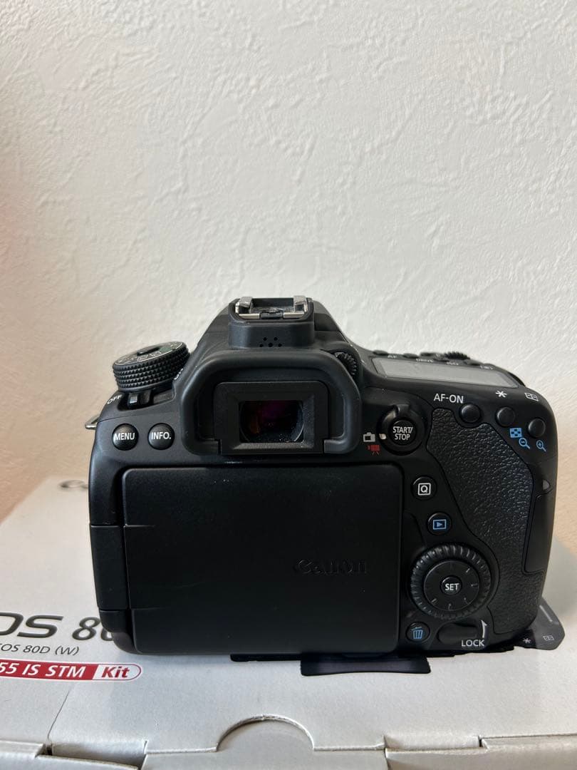 Canon EOS 80D デジタル一眼レフ EF-S 18-85mmレンズ付き