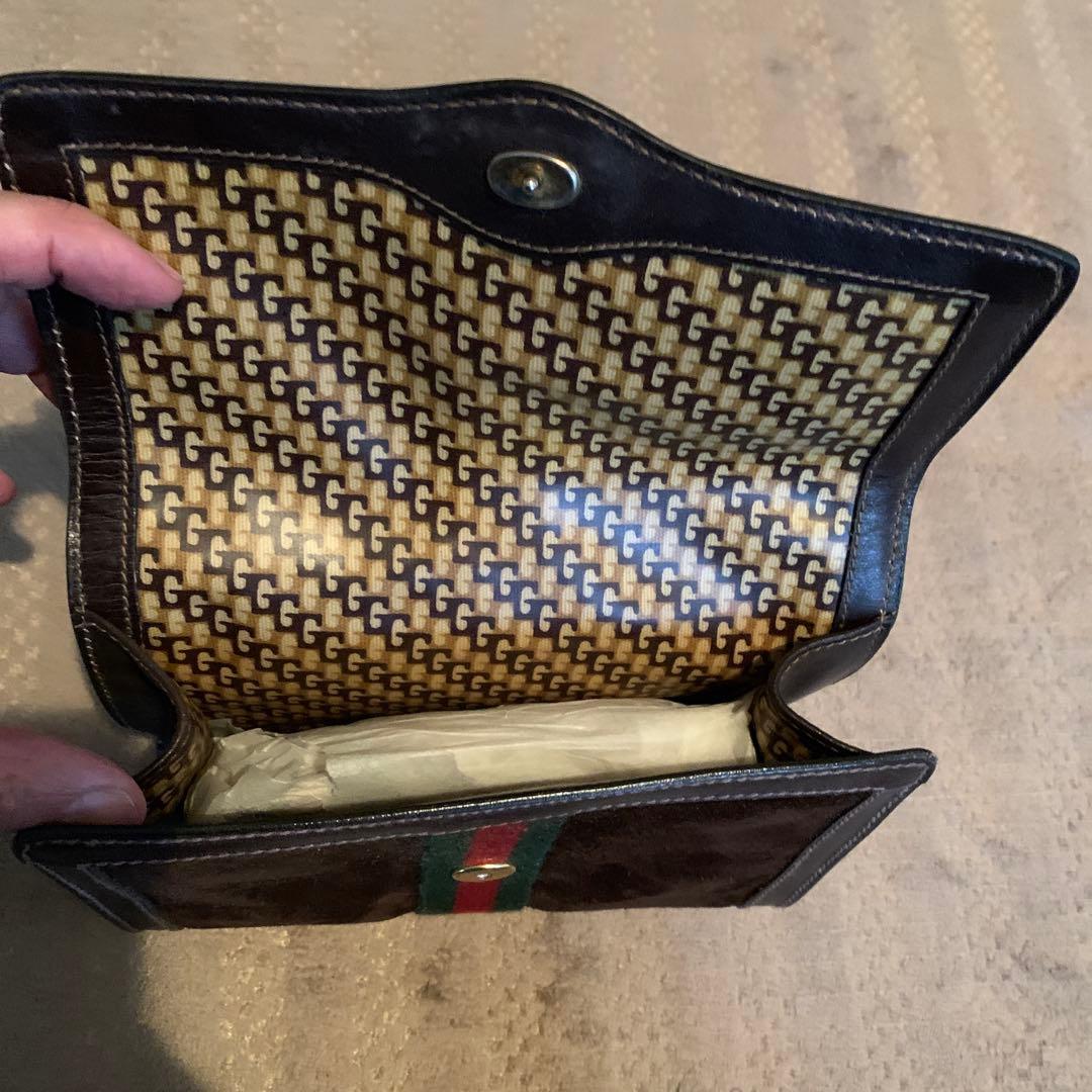 Gucci GGロゴ スエードクラッチバッグ