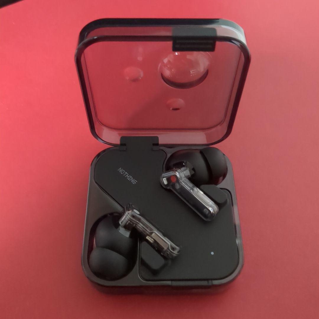 イヤホン NOTHING Ear