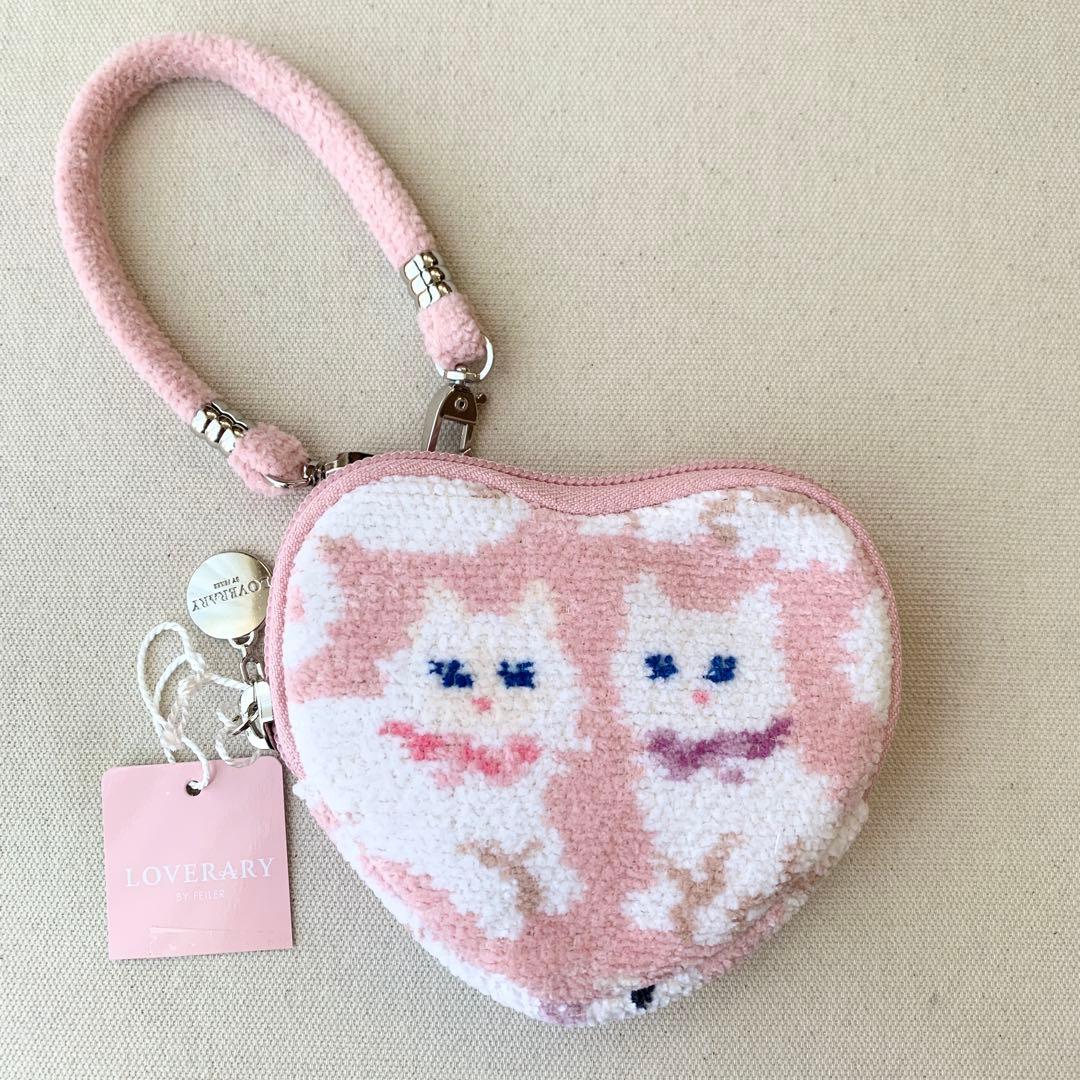フェイラー　モフモフネコチャン　ハート型ポーチ