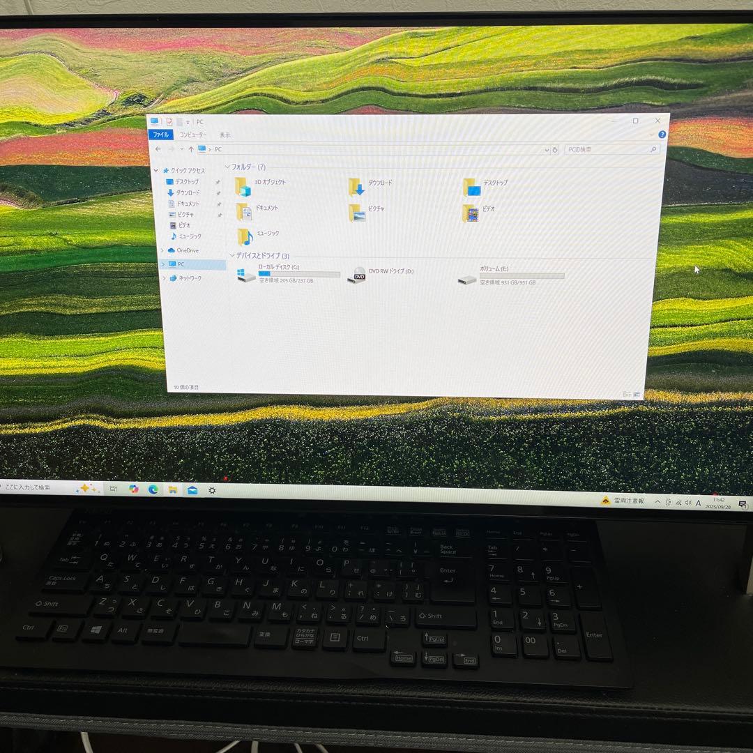 富士通FH77/B1　Core i7-7700　SSD256GB　HDD1TB