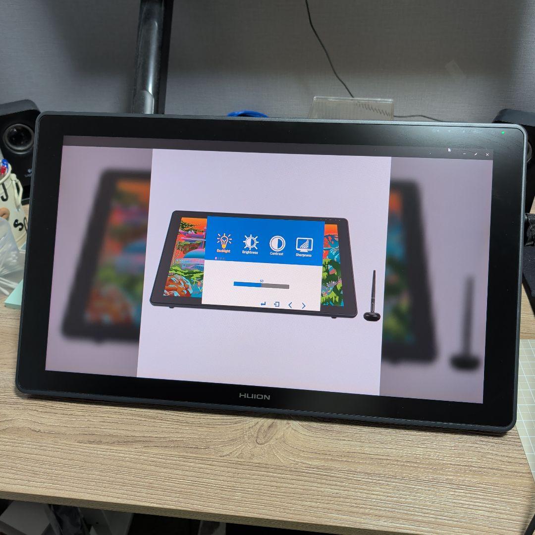 Huion Kamvas 22 Plus アーティス トのための描画モニター