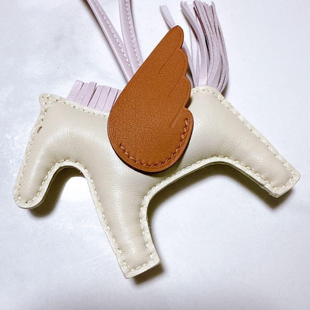 HERMES ペガサス　PM ピンク　ホワイト