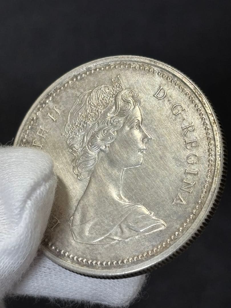 【Sv500】1973年 カナダ エリザベス女王 1ドル銀貨 大型銀貨 ケース付