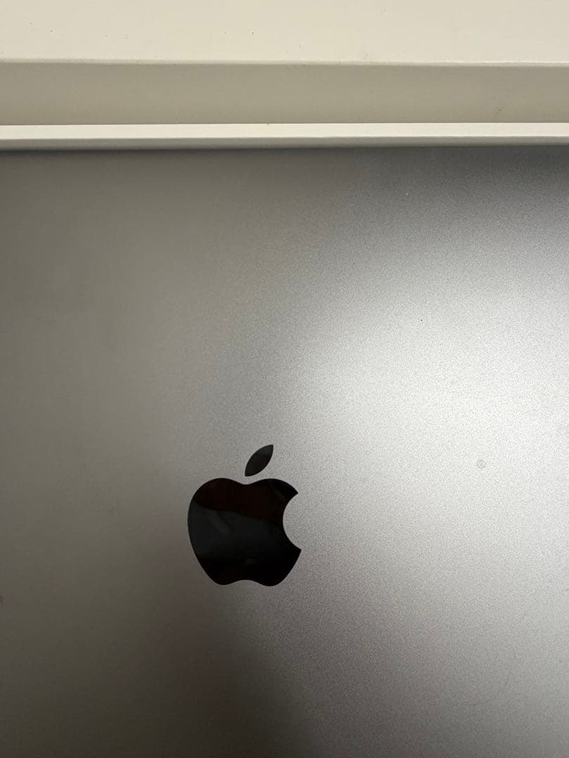 Apple MacBook Air スペースグレー 本体　学生・教職員向けApp