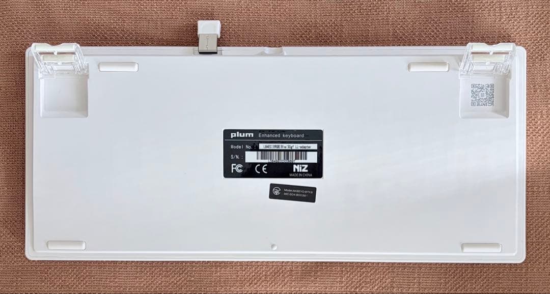 NiZ L84 RGB 静電容量無接点方式 ロープロファイルキーボード