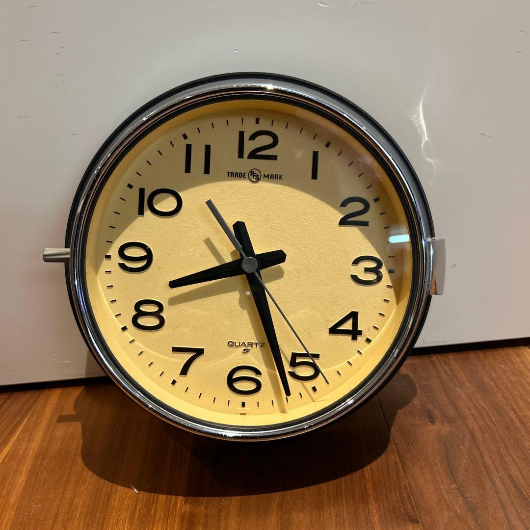 パシフィックファニチャーサービス（P.F.S）×セイコー　壁掛け時計