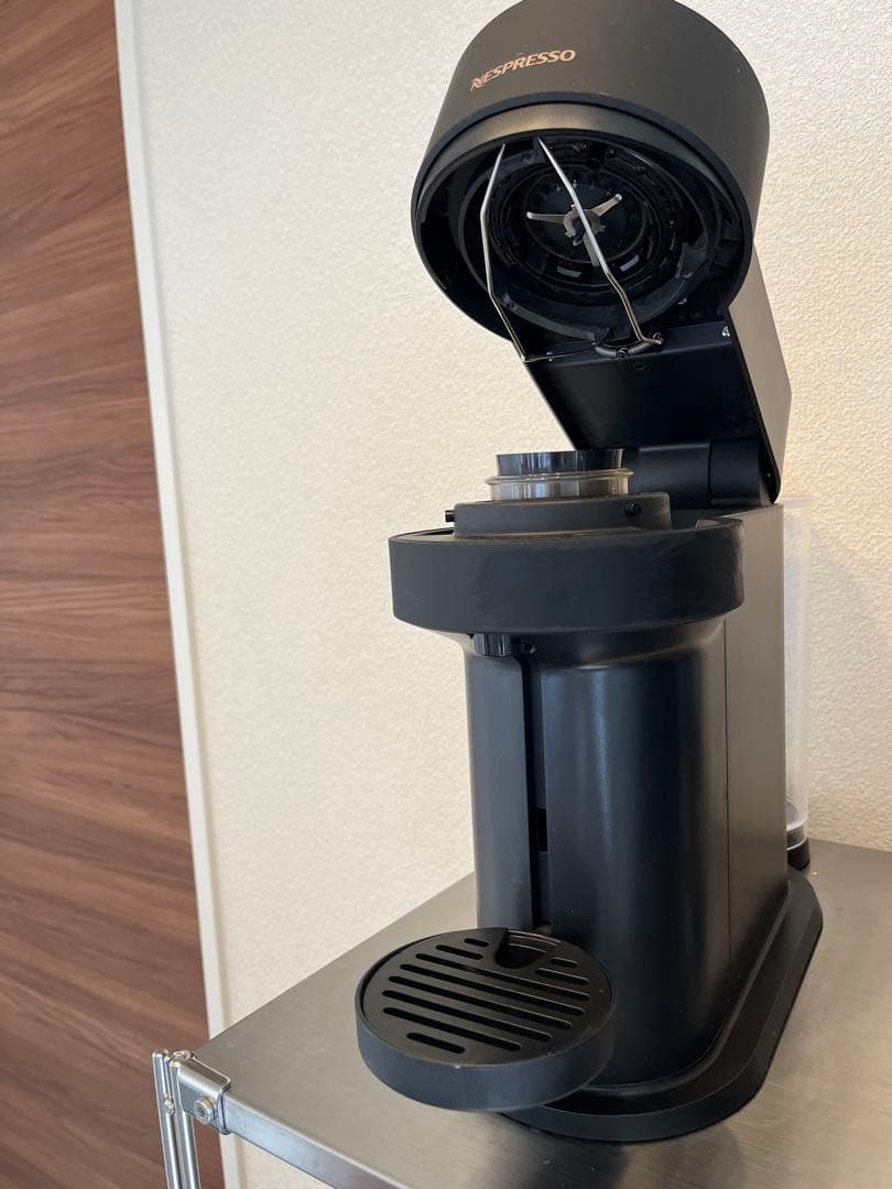 【美品】Nespresso エスプレッソマシン　ヴァーチュオ ネクスト 黒