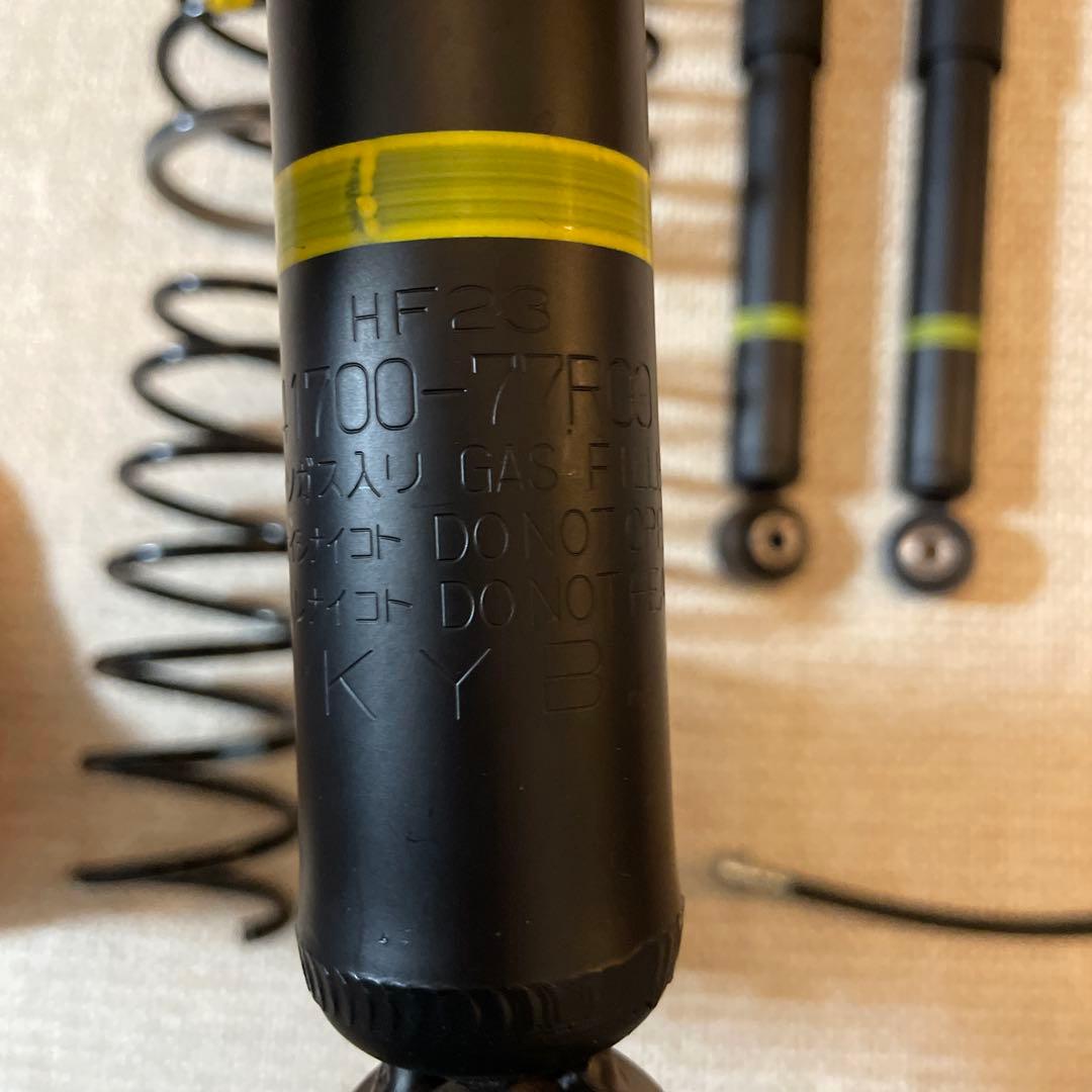 【未使用】【純正】ジムニー JB64 サスペンションセット